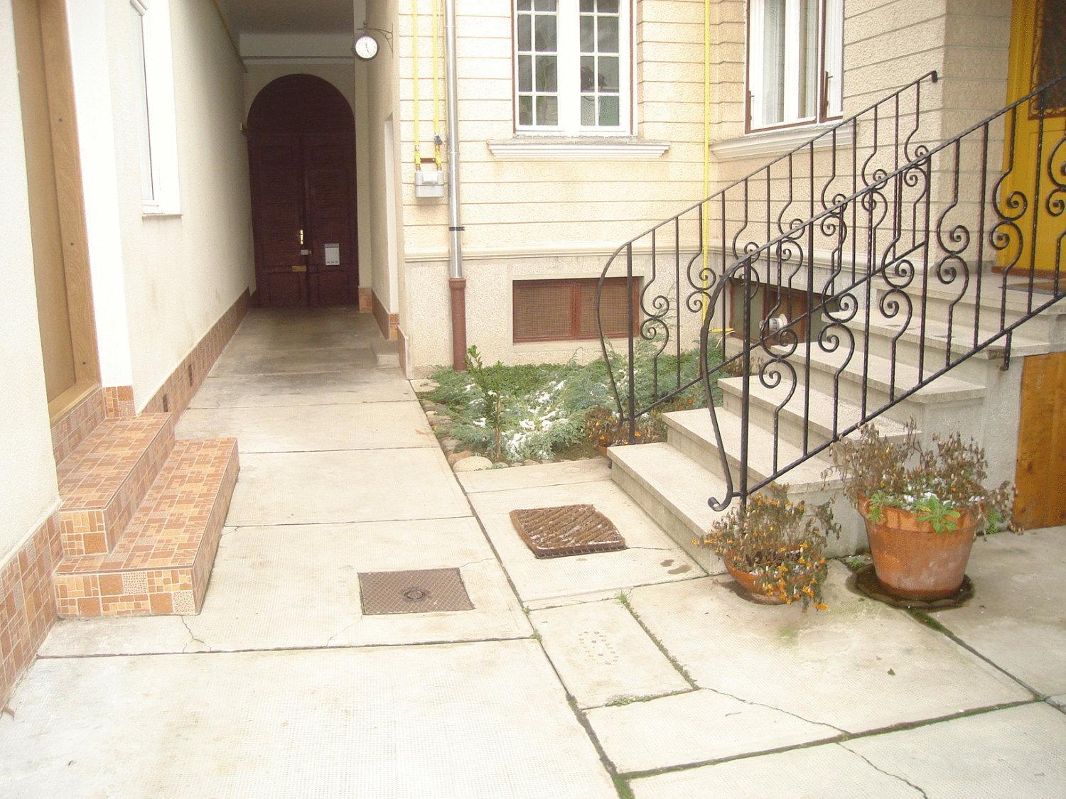 Guesthouse Daniel Oradea Ngoại thất bức ảnh